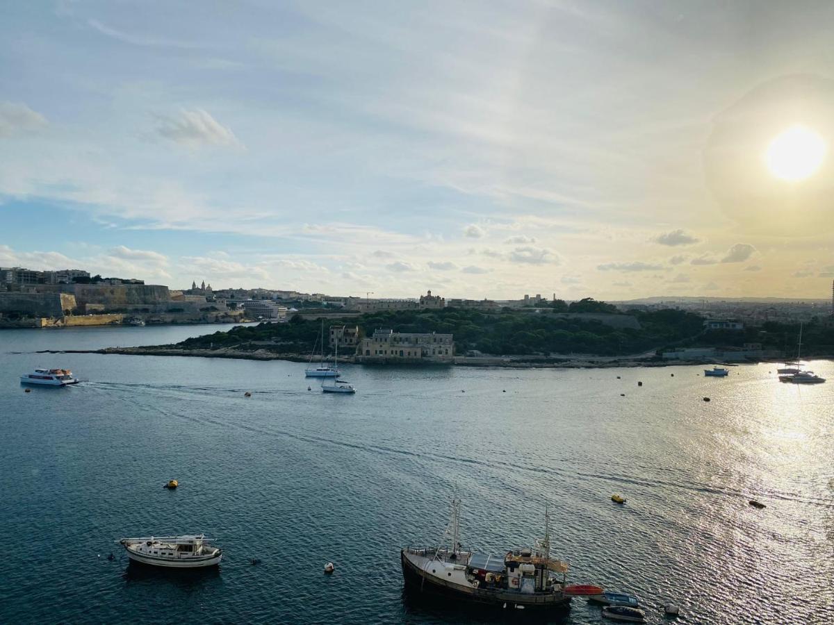 Sliema Seaview & Seafront- Apt 9, 49 Tigne Point Mansions Exteriör bild