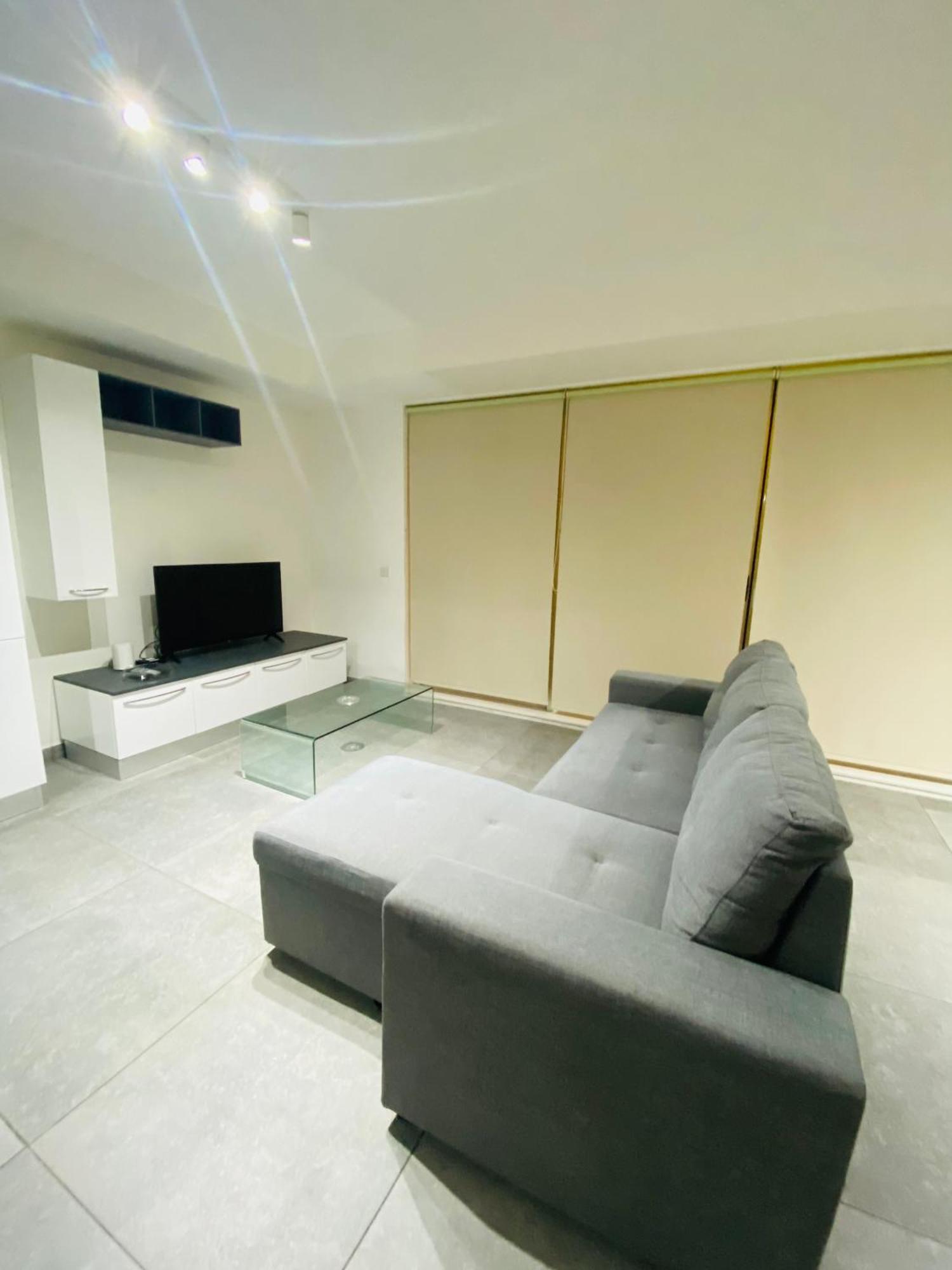 Sliema Seaview & Seafront- Apt 9, 49 Tigne Point Mansions Exteriör bild