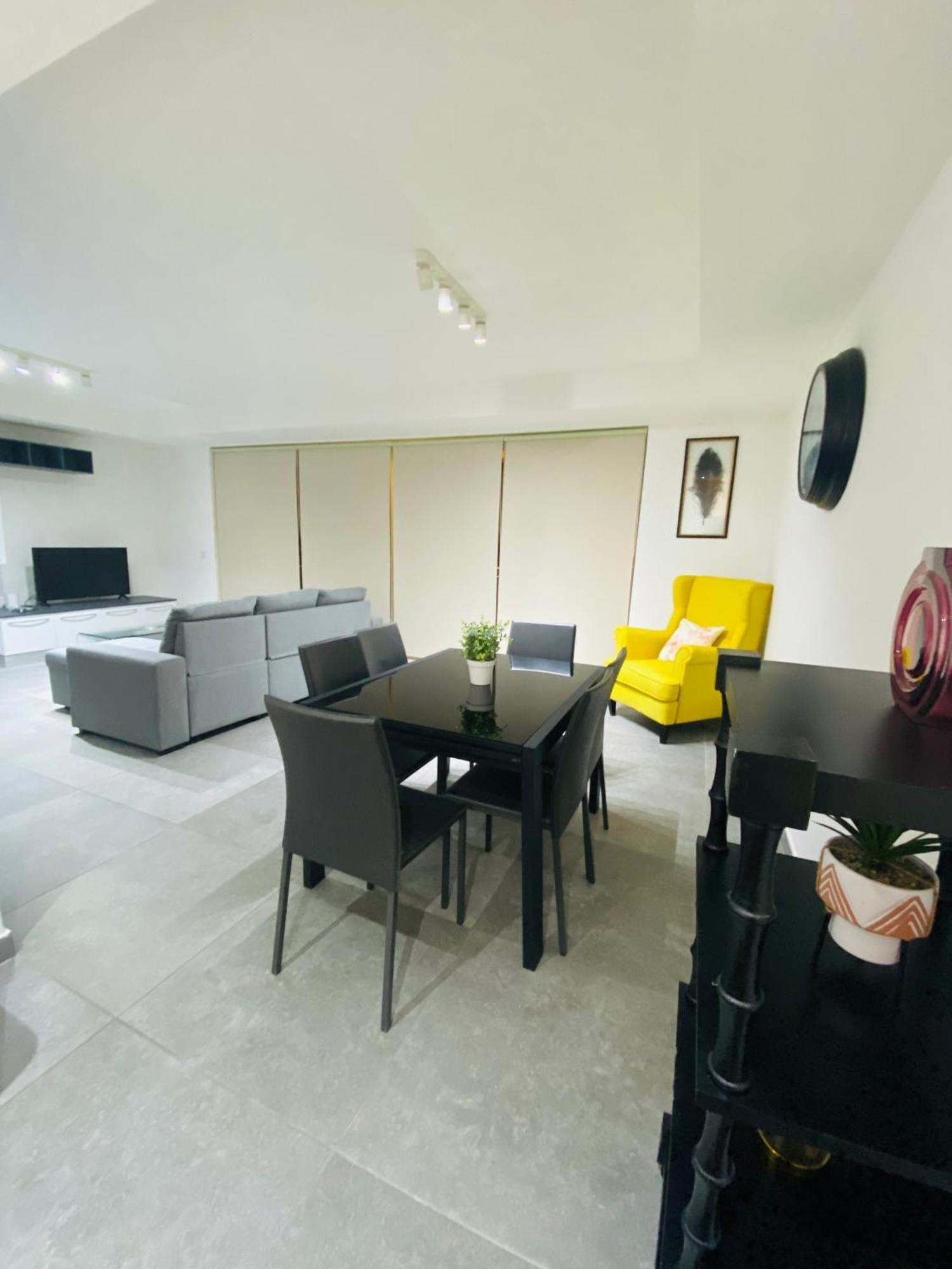 Sliema Seaview & Seafront- Apt 9, 49 Tigne Point Mansions Exteriör bild