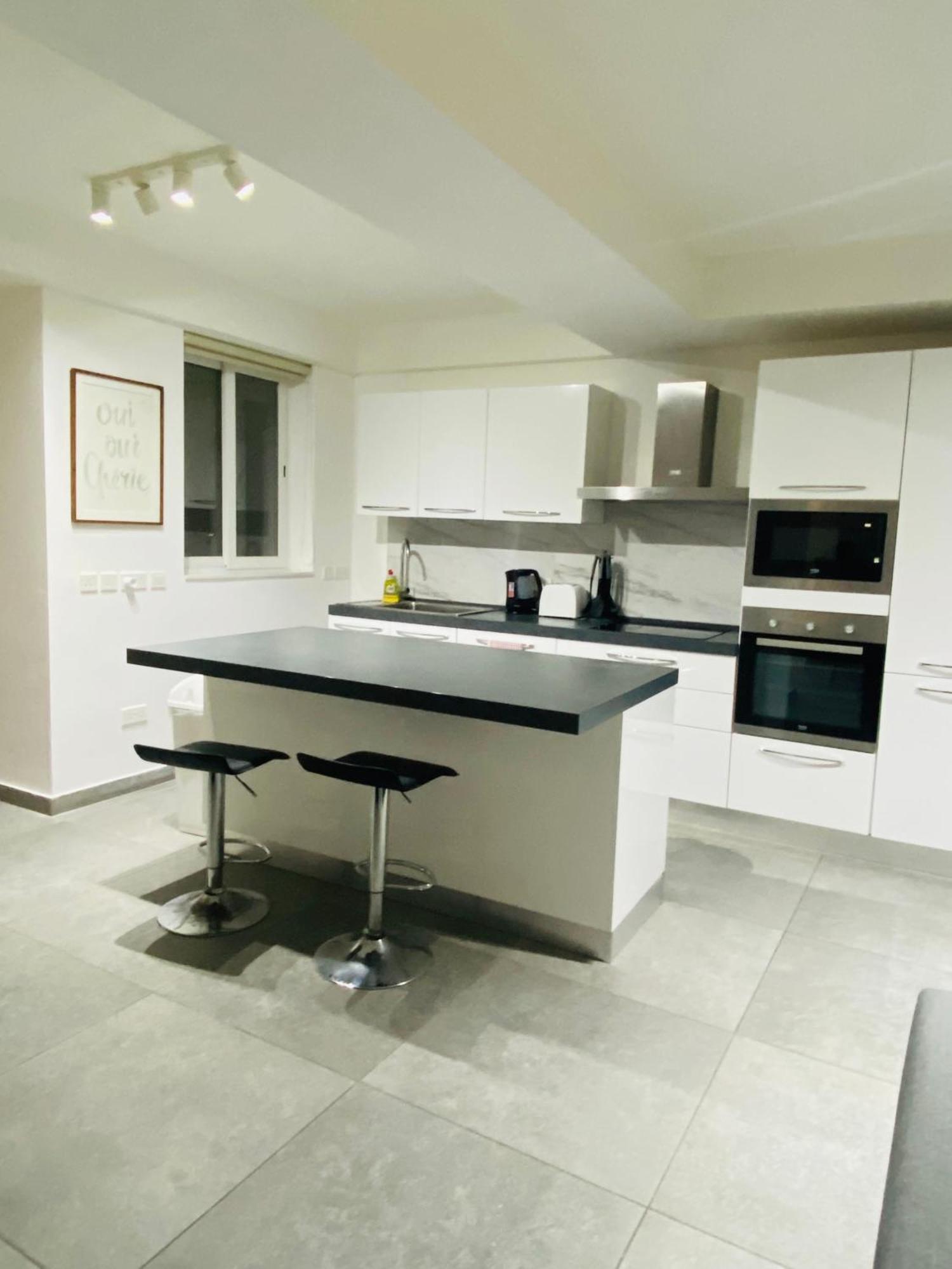 Sliema Seaview & Seafront- Apt 9, 49 Tigne Point Mansions Exteriör bild