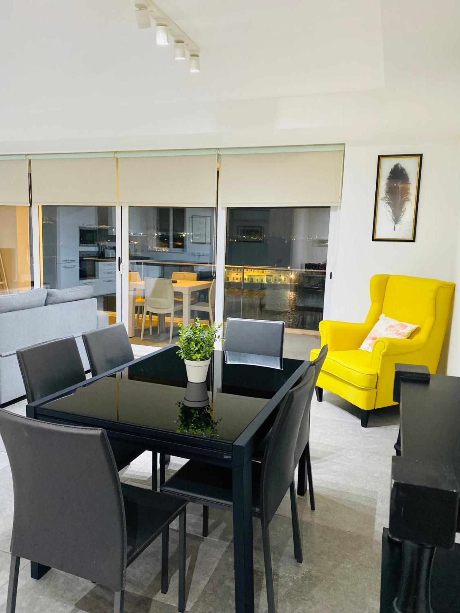 Sliema Seaview & Seafront- Apt 9, 49 Tigne Point Mansions Exteriör bild